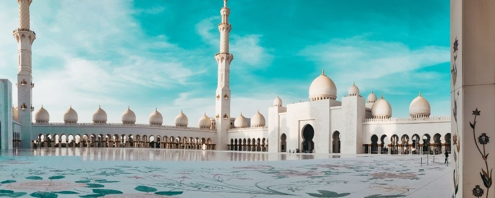 Abu-Dhabi tour travelley