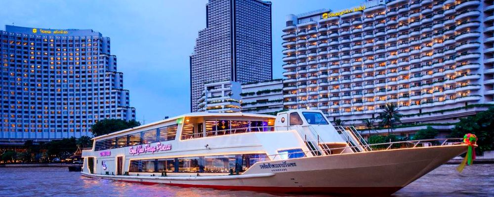 Chao Phraya Princes Dinner Cruise